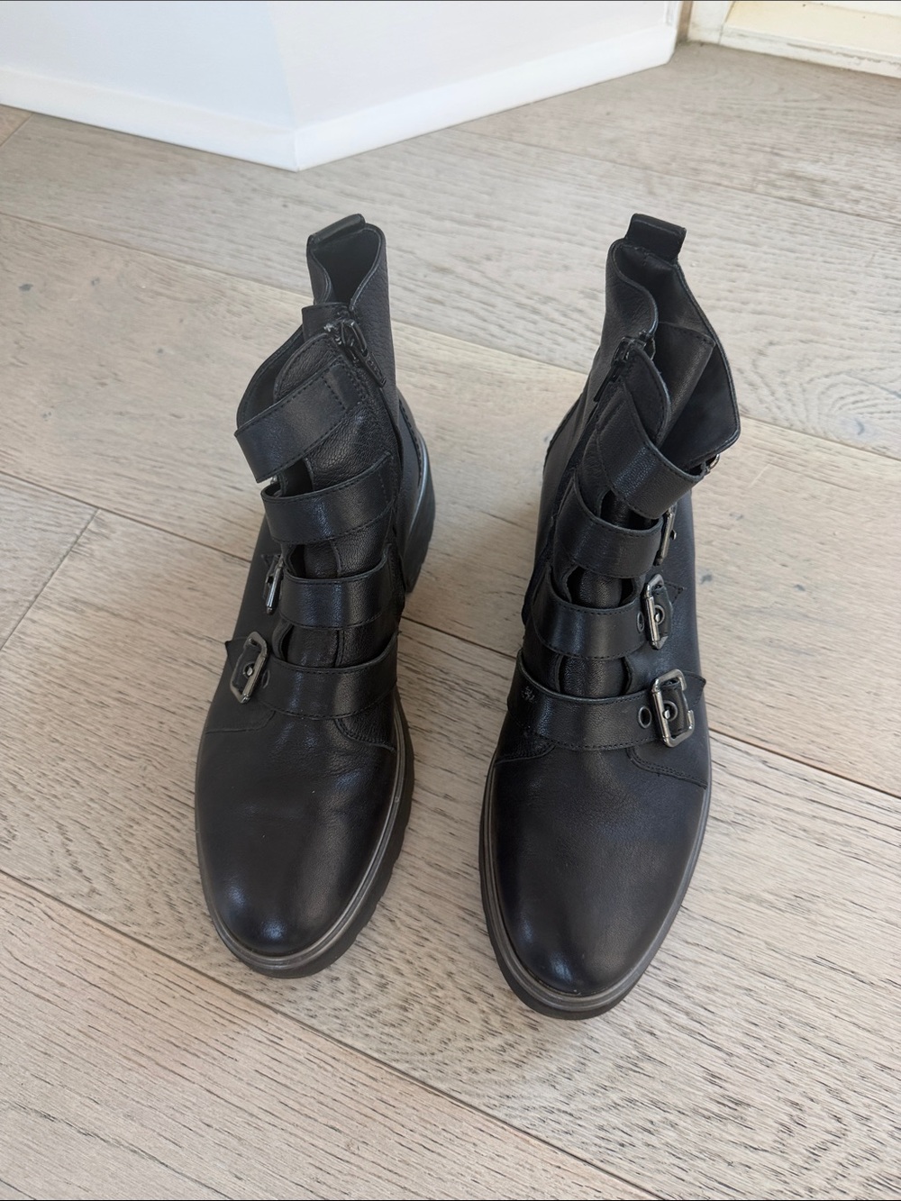 Paul Green Black Leather Women's Buckle Ankle Boots